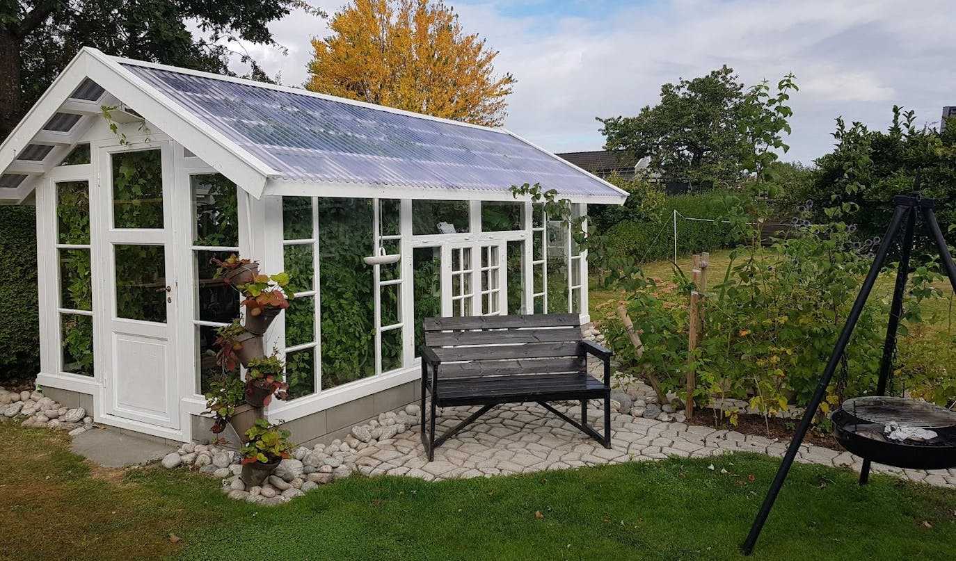 Orangeri af genbrugsmaterialer Orangeri af genbrugsmaterialer